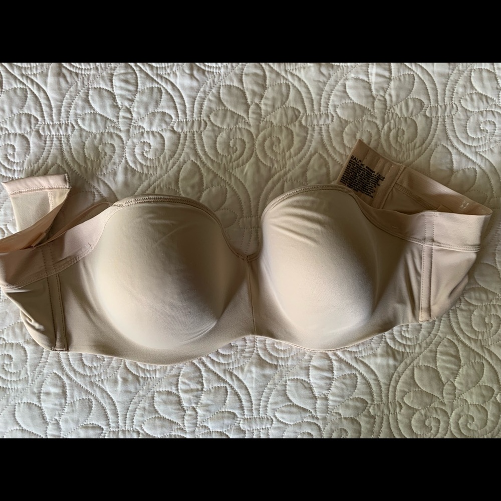 Bali strapless bra. Like new.